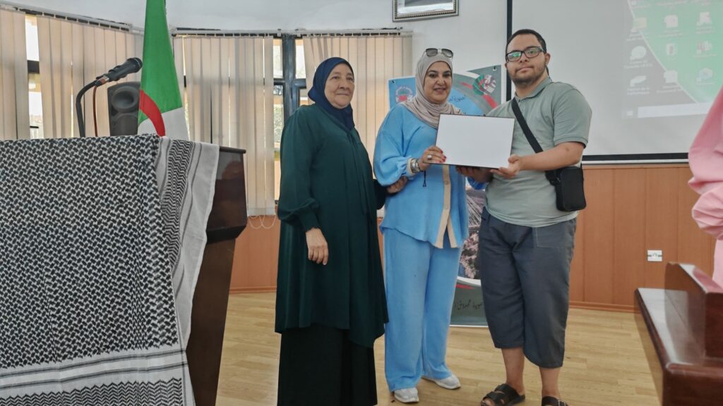 img_20250816_1206057983611141848360124-1024x576 جمعية الثريا للفنون والإبداع  تحتفي بالشعر.. من أجل عيون غزة