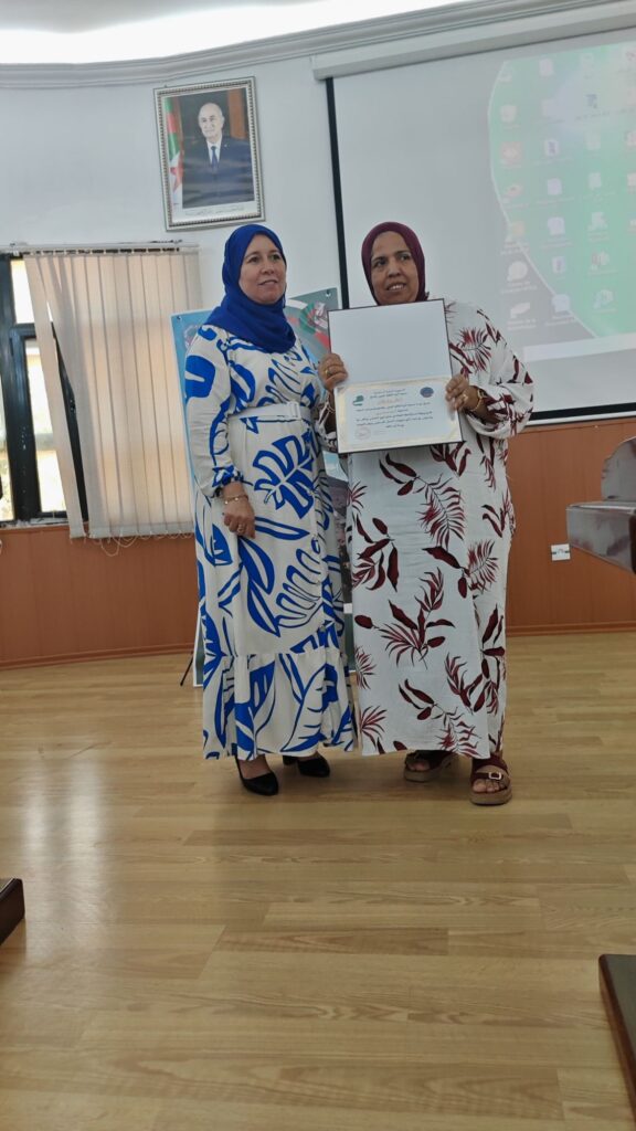 img_20250816_1207454202178296809957849-576x1024 جمعية الثريا للفنون والإبداع  تحتفي بالشعر.. من أجل عيون غزة