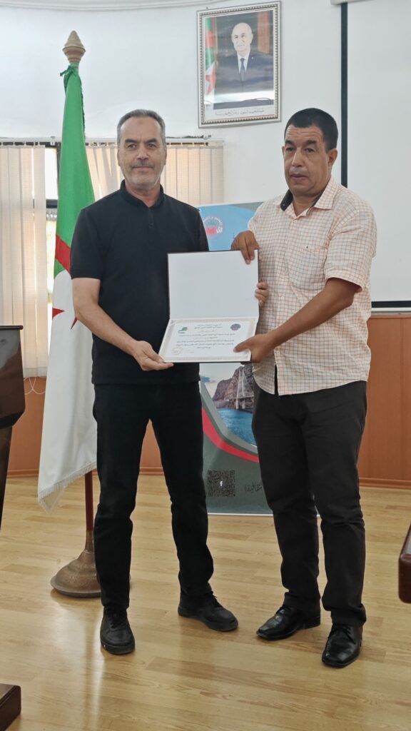 img_20250816_1211079122521979086588162-576x1024 جمعية الثريا للفنون والإبداع  تحتفي بالشعر.. من أجل عيون غزة