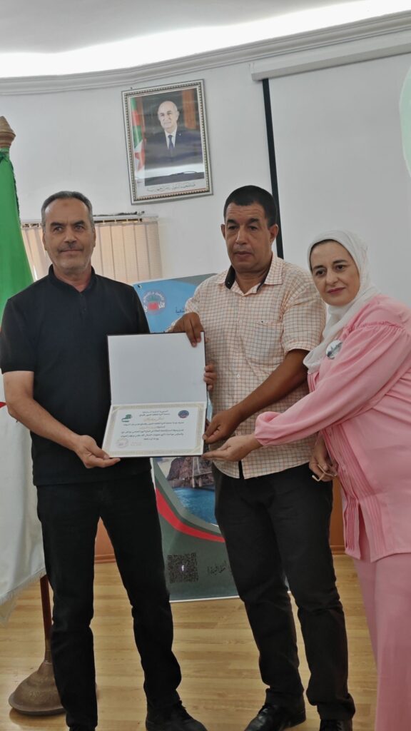 img_20250816_1211181877139401033346574-576x1024 جمعية الثريا للفنون والإبداع  تحتفي بالشعر.. من أجل عيون غزة