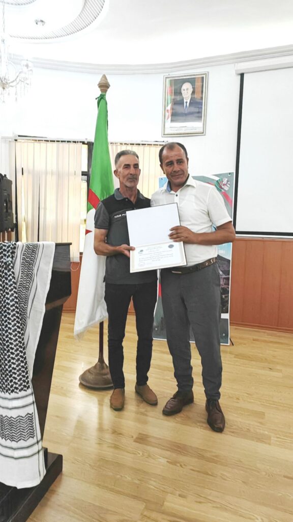 img_20250817_1118493491070279700421982-576x1024 جمعية الثريا للفنون والإبداع  تحتفي بالشعر.. من أجل عيون غزة