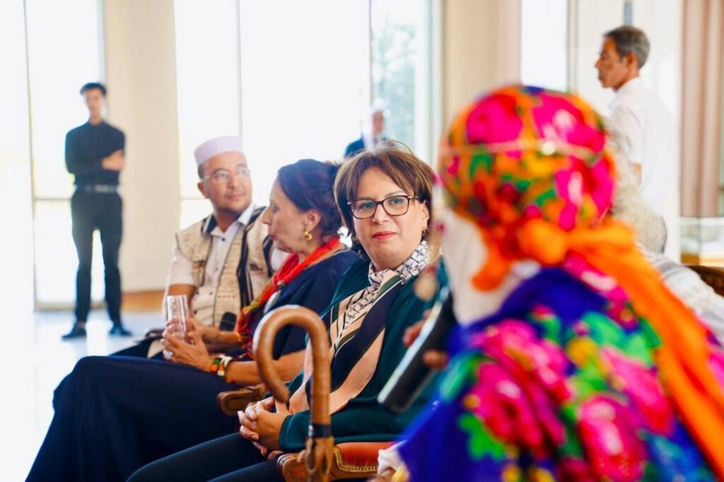 🔴-إطلاق-برنامج-_كان-يا-ما-كان_-للحكواتيين-في-الفضاءات-الثقافية__أشرفت-_وزيرة_الثقافة__18931428486642813533-1024x682 إطلاق برنامج "كان يا ما كان" للحكواتيين في الفضاءات الثقافية