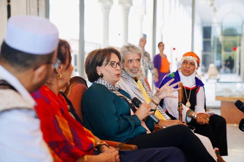 🔴-إطلاق-برنامج-_كان-يا-ما-كان_-للحكواتيين-في-الفضاءات-الثقافية__أشرفت-_وزيرة_الثقافة__2824876538036289177-1024x682 إطلاق برنامج "كان يا ما كان" للحكواتيين في الفضاءات الثقافية