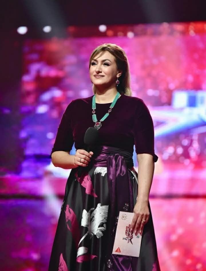 fb_img_17593835848071642673913078167458 إطلالة الفنانة والمنشطة منال غربي في البرايم الخامس "الحان وشباب"