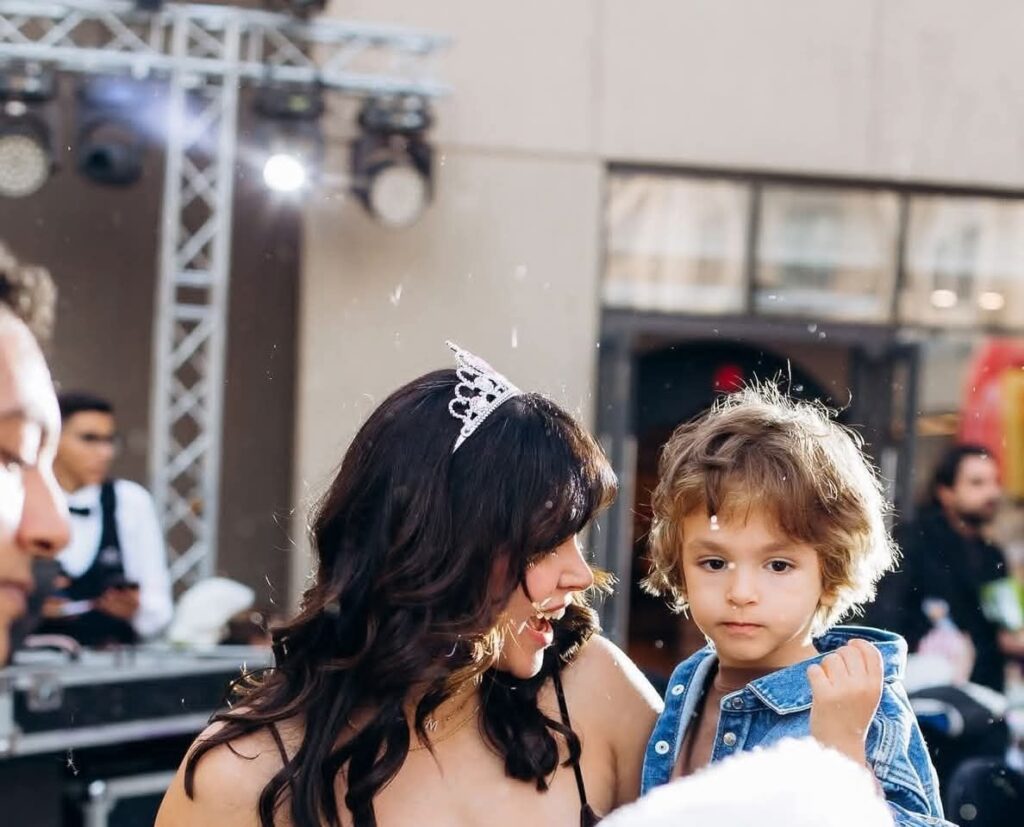 fb_img_1765392448983359741241838331912-1024x827 يارا قاسم ومحمد وفا يحتفلان ببلوغ ابنهما عامه الرابع