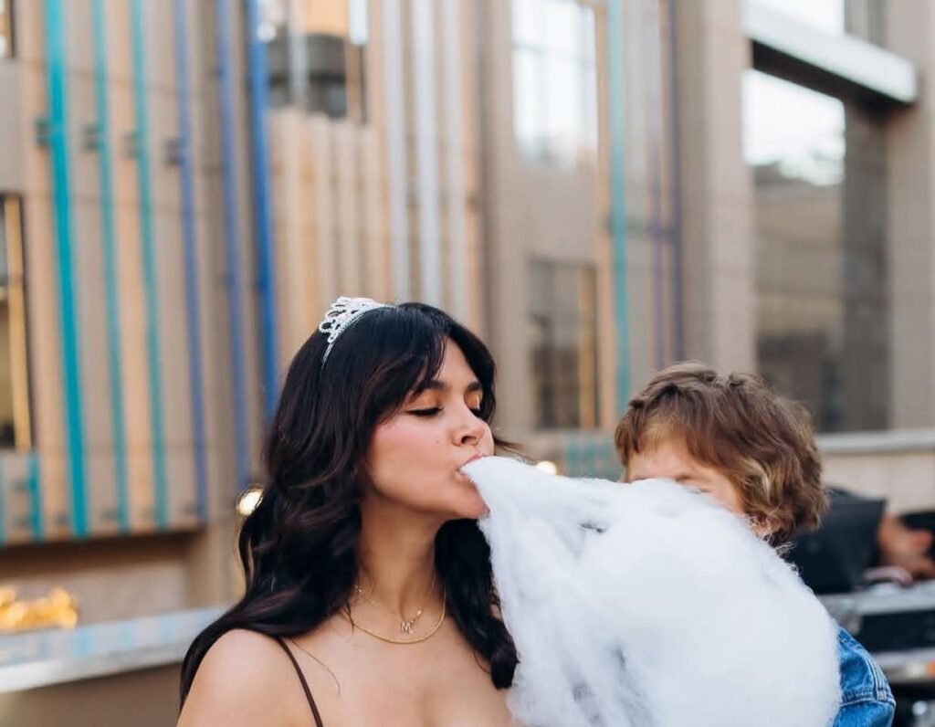 fb_img_17653924513806891969529249305241-1024x796 يارا قاسم ومحمد وفا يحتفلان ببلوغ ابنهما عامه الرابع