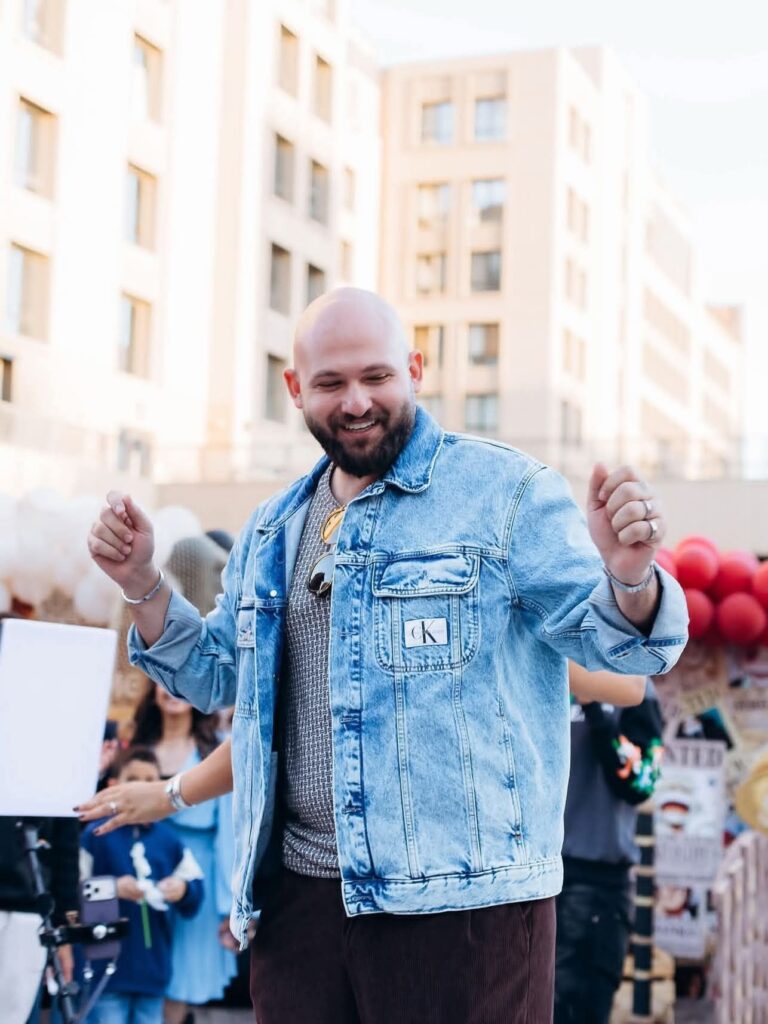 fb_img_1765392455874435414814529716159-768x1024 يارا قاسم ومحمد وفا يحتفلان ببلوغ ابنهما عامه الرابع