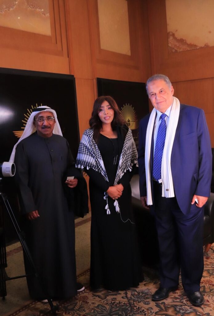 img-20251225-wa00059204367286917098483-695x1024 اختيار الإعلامية نيدا زريق كأفضل شخصية إبداعية لخدمة الإنسانية في مهرجان «روائع» الدولي بالقاهرة