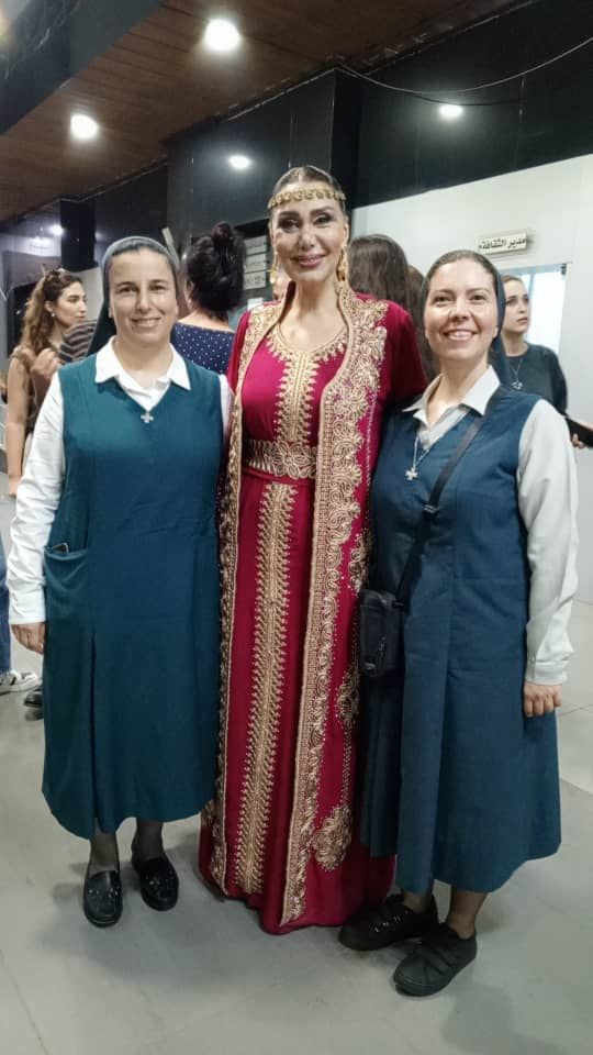 img-20260112-wa00174466997415571556422 برنامج "حكايا الناس"  ضيفة العدد الثاني  مؤسسة ومايسترو كورال نهاوند أ. حلا نقرور  إعداد : أ . ناهد حمود