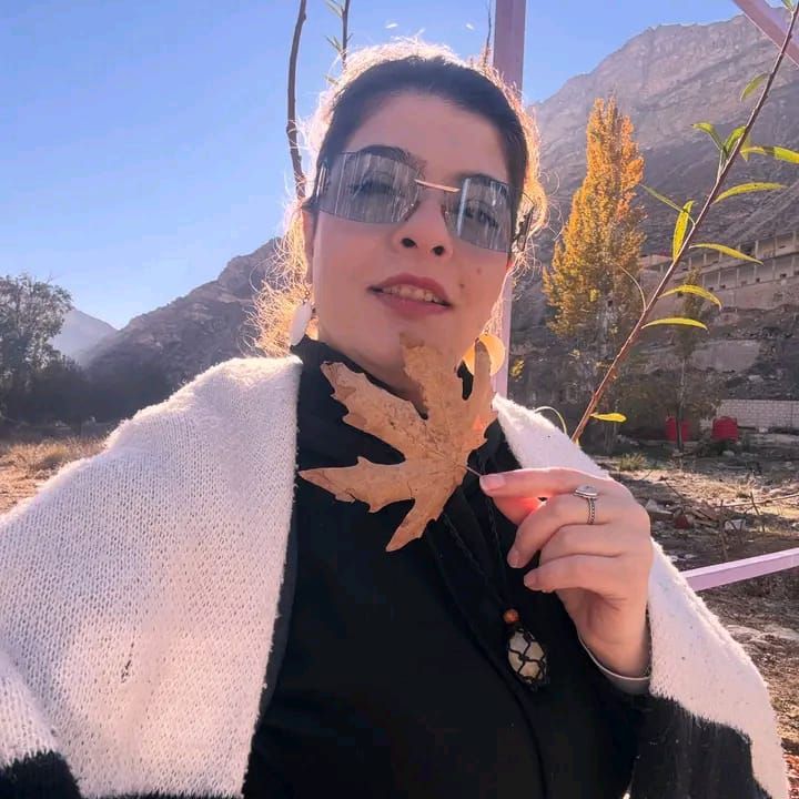 img-20260120-wa00068779913444694031254 برنامج حكايا الناس ضيفة العدد الثالث الأستاذة والمعالجة النفسية : هديل جنّود إعداد . أ .ناهد حمود