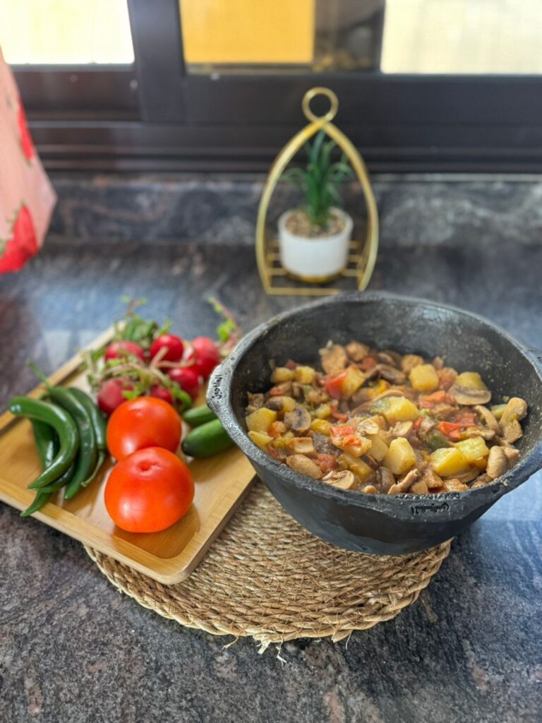 img-20260127-wa00214075683081050251553-768x1024 برنامج حكايات الناس ضيفة العدد الرابع صانعة المحتوى. الشيف : زينة الماغوط إعداد . أ .ناهد حمود