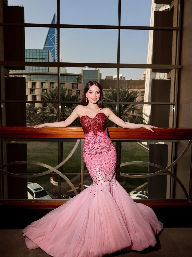 joy-awards-look🌸✨__stylist-_-image-consultant_-_fashionvoicefk-_dress-_-_designersandus-_jewelry_-_designersandus-by-_maisongemier-_photographer_-___w_32067042049295286124-768x1024 إطلالة أنيقة لبيسان إسماعيل في Joy Awards 2026