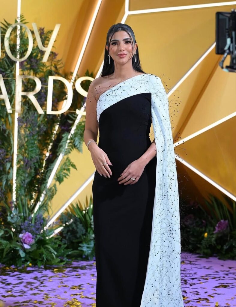 ⁨_⁨_قبل-ساعات-من-انطلاق-سجادة-joy-awards-2026،-نستعيد-بذاكرتنا-أجمل-الإطلالات-التي-خطفت-ال_17910579042416347403-787x1024 الرياض تحتضن Joy Awards 2026… منصة للإبداع والتميّز الفني