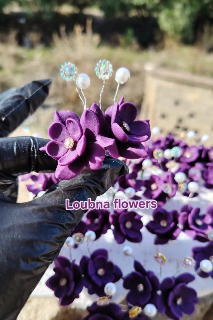 fb_img_1769972871091_edit_2360715099724455780634476781220617-684x1024 دورة تكوينية في صناعة ورود الحلويات بعجينة السكر أيام 8 و9 و10 فيفري loubna flawers