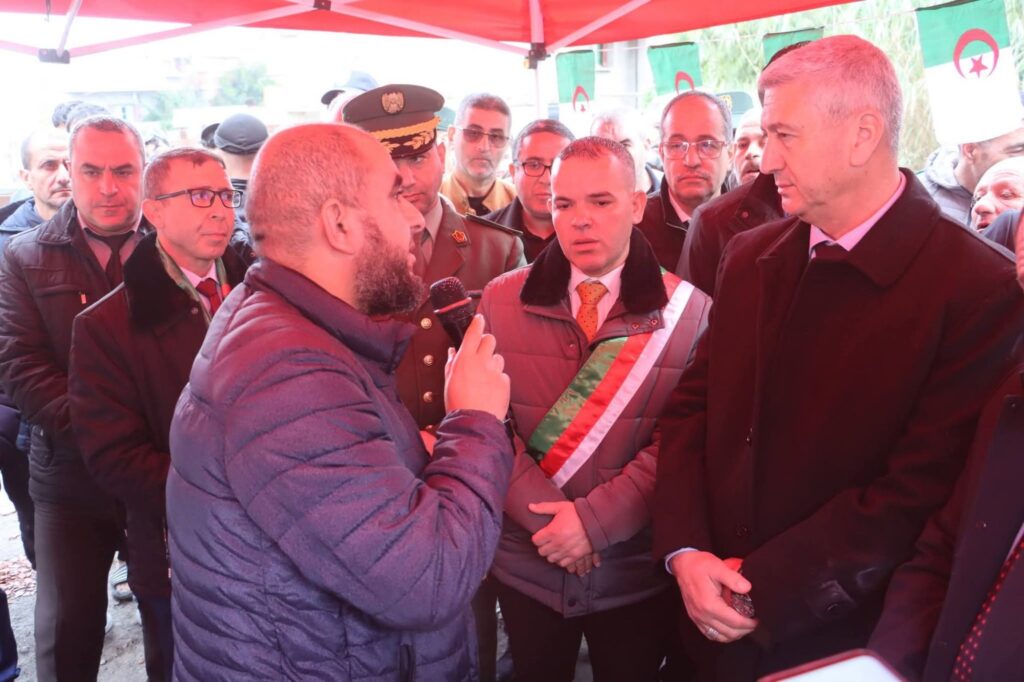 fb_img_17707704425886896559342124379257-1024x682 والي ميلة في خرجة ميدانية إلى بلديتي يحي بني ڨشة وفرجيوة: متابعة لمشاريع السكن، المياه والتهيئة الحضرية