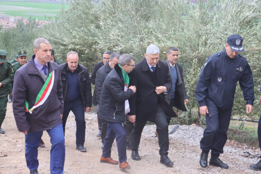 fb_img_17707706596138484626287700330725-1024x682 والي ميلة في خرجة ميدانية إلى بلديتي يحي بني ڨشة وفرجيوة: متابعة لمشاريع السكن، المياه والتهيئة الحضرية