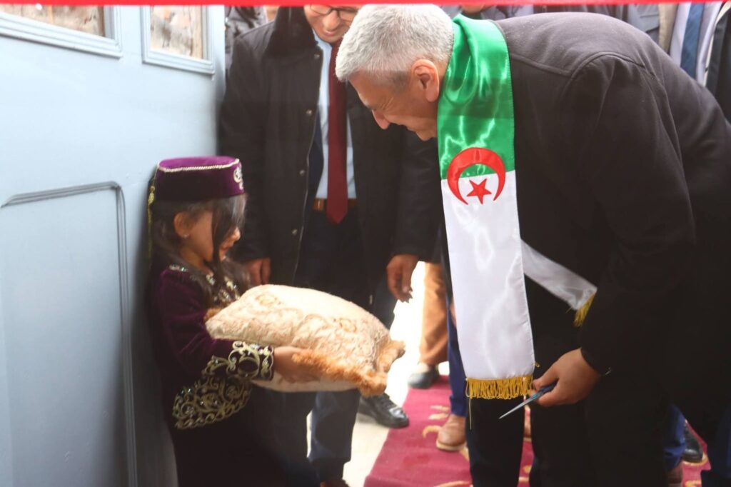 fb_img_17707708064024009984589726659780-1024x682 والي ميلة في خرجة ميدانية إلى بلديتي يحي بني ڨشة وفرجيوة: متابعة لمشاريع السكن، المياه والتهيئة الحضرية