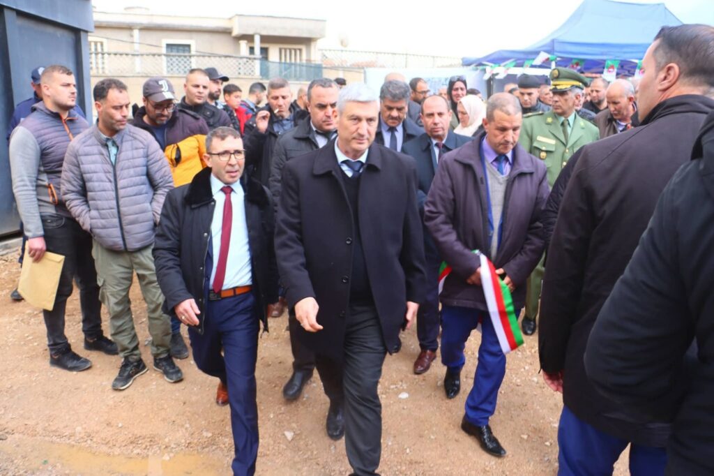 fb_img_17707710465221487267312216068668-1024x682 والي ميلة في خرجة ميدانية إلى بلديتي يحي بني ڨشة وفرجيوة: متابعة لمشاريع السكن، المياه والتهيئة الحضرية