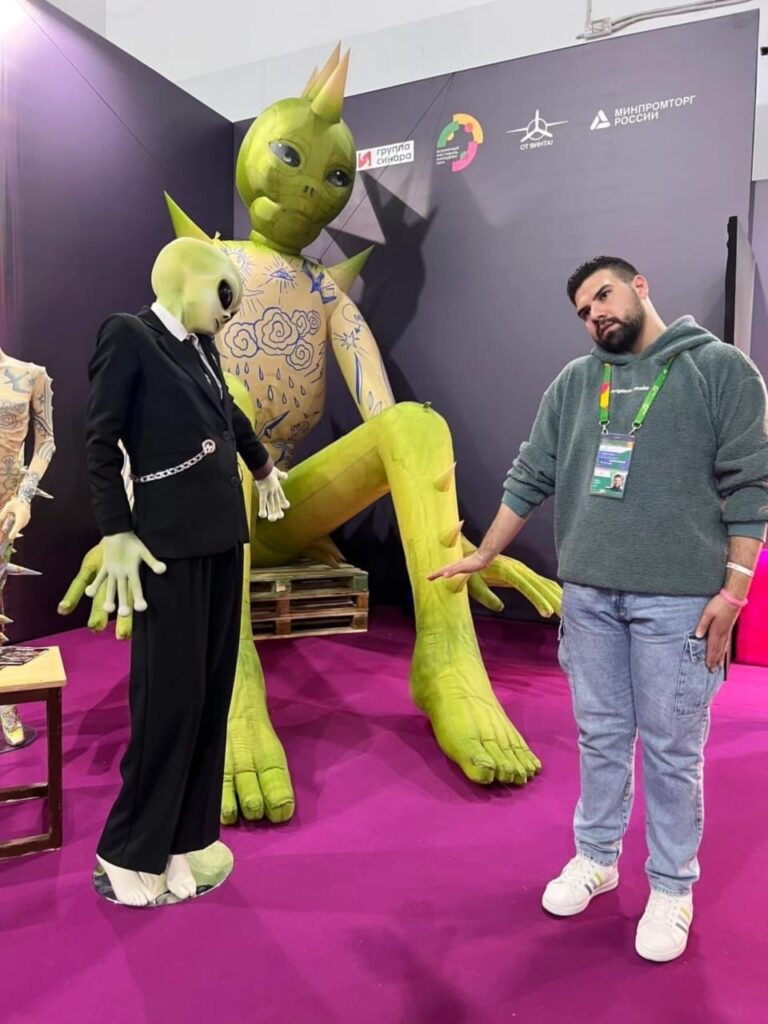 img-20260305-wa00028311464852514289068-768x1024 عمار البري يستعيد ذكريات مهرجان الشباب العالمي ويدعو الشباب للمشاركة في نسخة 2026!