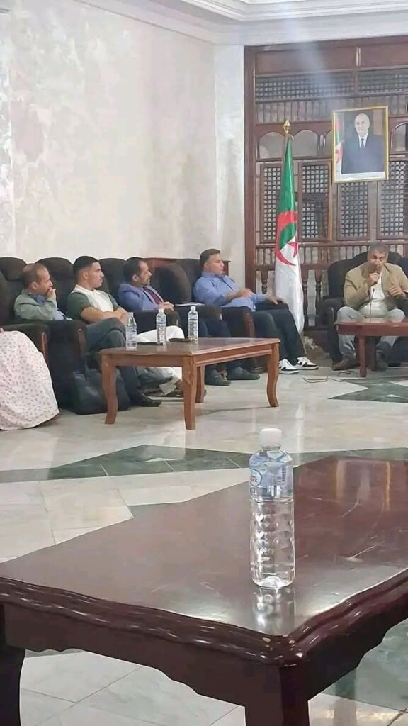 fb_img_17771831758317704408890781594253-576x1024 ميلة تحتفي بالكتاب والتراث في تظاهرة ثقافية تعيد إحياء الذاكرة الجماعية