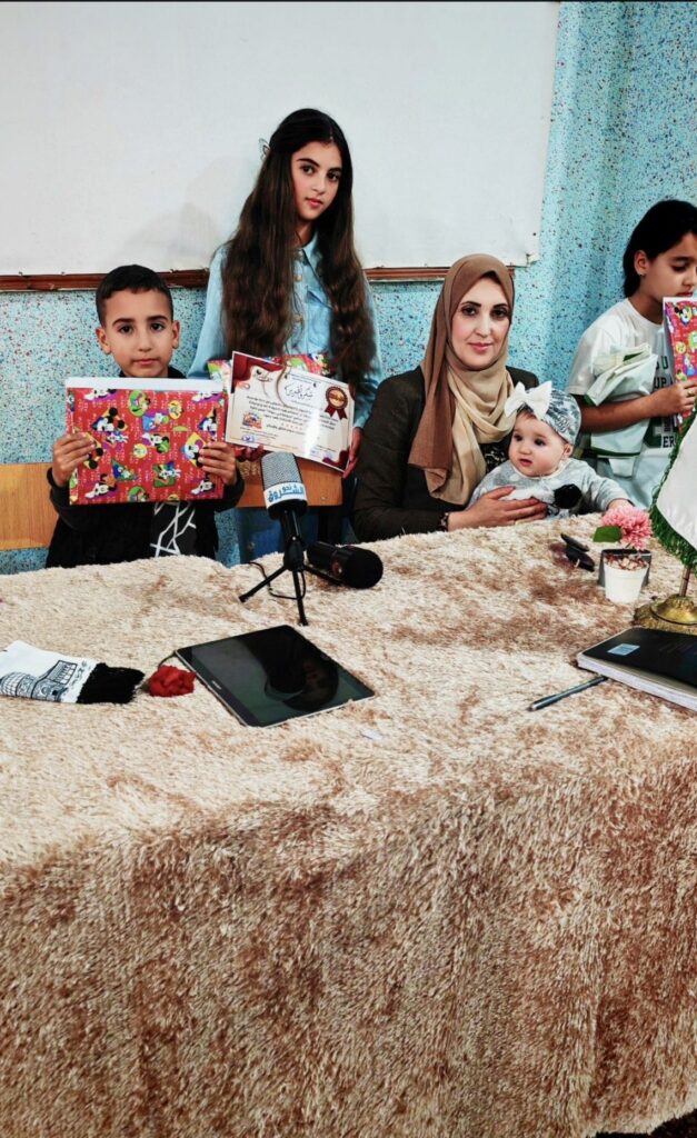 screenshot_20260418_180739_com_hihonor_photos_gallerymain_edit_1481196076617254415525088911208208-627x1024 رئيسة صحيفة “نحو الشروق” ورئيسة سفراء الإعلام العربي تكرّم نجوم رمضان بفرجيوة-الجزائر