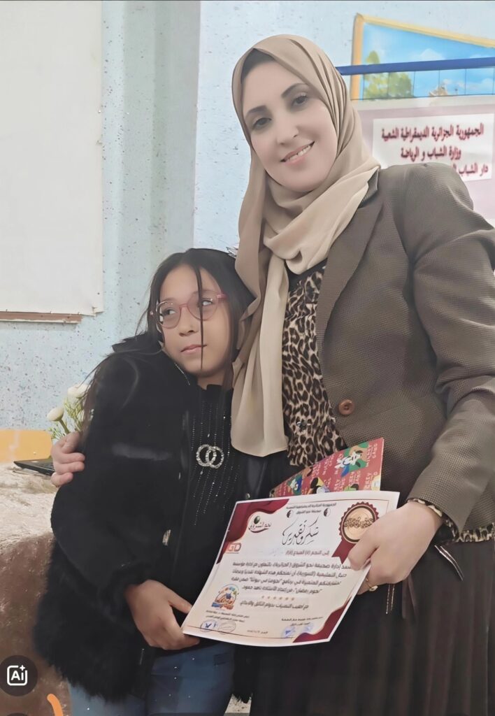 screenshot_20260419_003332_com_hihonor_photos_gallerymain_edit_1486362027707992463778769237201161-708x1024 رئيسة صحيفة “نحو الشروق” ورئيسة سفراء الإعلام العربي تكرّم نجوم رمضان بفرجيوة-الجزائر