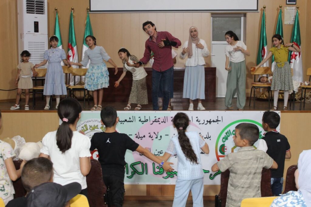 fb_img_17805023252006753908590003743478-1024x682 عين التين تحتفي باليوم العالمي للطفولة في أجواء من الفرح والإبداع بالمركز الثقافي "الفترة المسائية "