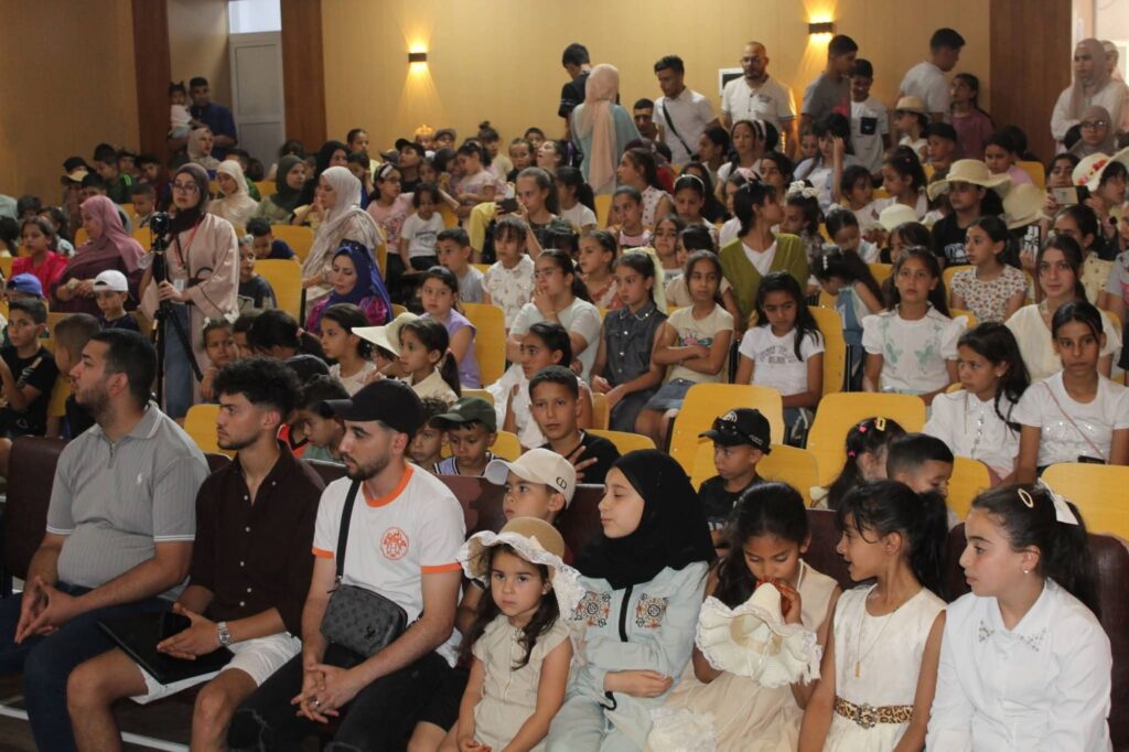 fb_img_17805024267148643860264433587865-1024x682 عين التين تحتفي باليوم العالمي للطفولة في أجواء من الفرح والإبداع بالمركز الثقافي "الفترة المسائية "