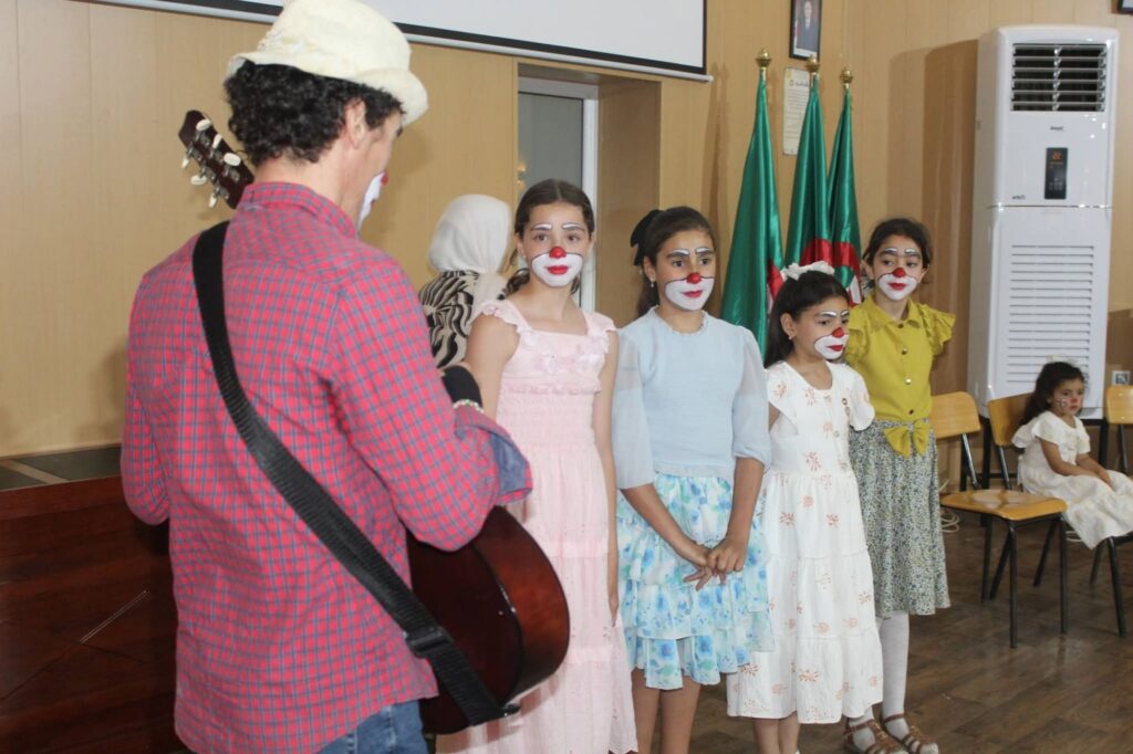 fb_img_17805024913401769762149290380679-1024x682 عين التين تحتفي باليوم العالمي للطفولة في أجواء من الفرح والإبداع بالمركز الثقافي "الفترة المسائية "