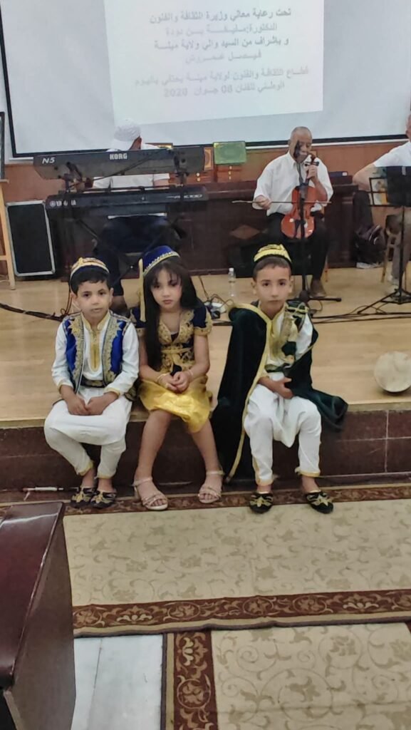 fb_img_17819815051888864843921821898578-577x1024 اليوم الوطني للفنان بميلة.. احتفاء بالإبداع وتكريم لمسيرة العطاء الثقافي والفني