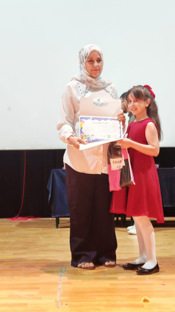 img_20260607_1109257141868354085101567-577x1024 اختتام فعاليات الأسبوع الثقافي احتفاءً باليوم العالمي للطفولة بدار الثقافة ولاية ميلة