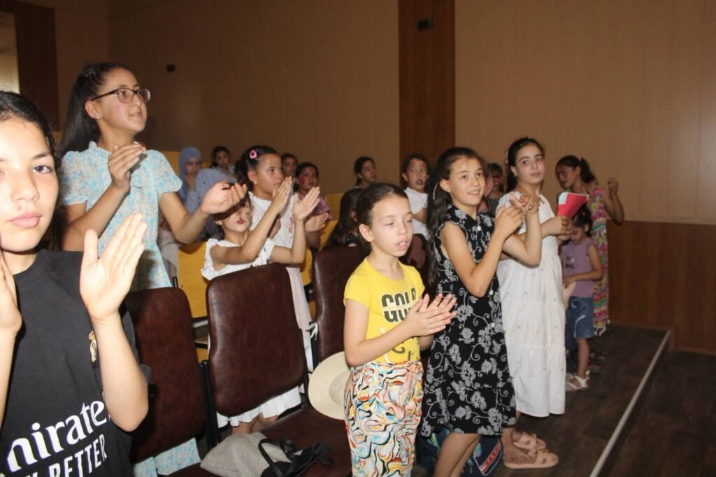 fb_img_17842442956381621591929356906244-1024x682 المركز الثقافي بعين التين يحتضن احتفالية اليوم الوطني للطفولة