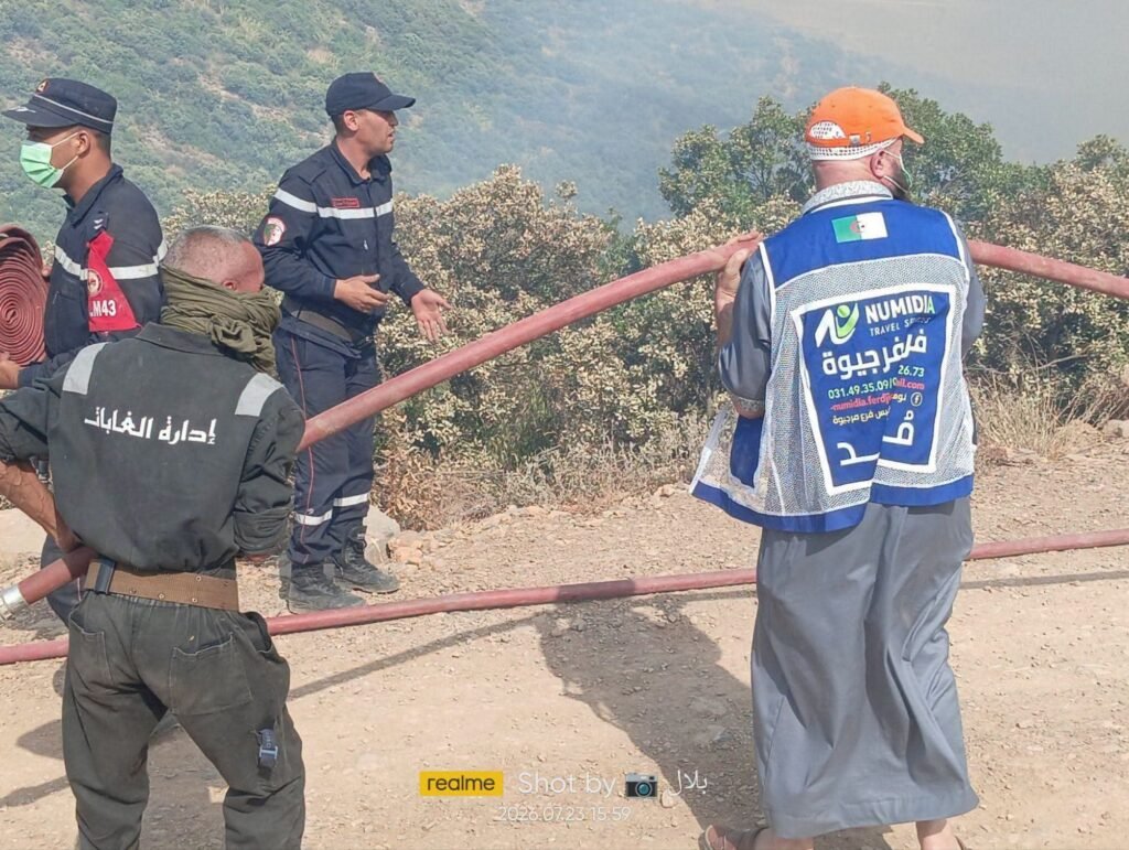 fb_img_17848533779407151862917705673769-1024x771 تلاحم يجسّد أسمى معاني المواطنة في مواجهة حرائق جبال الحلفاء بالعياضي برباس