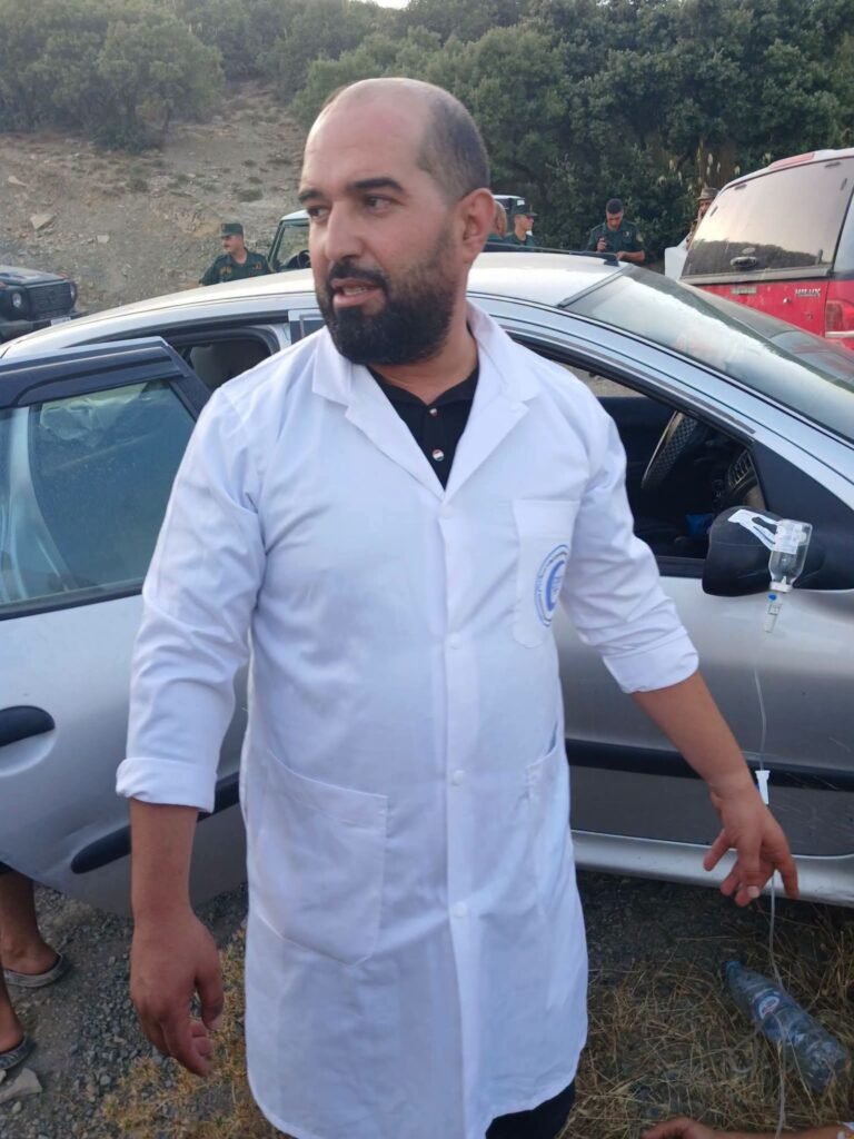 fb_img_17848542513281900534919979246513-768x1024 تلاحم يجسّد أسمى معاني المواطنة في مواجهة حرائق جبال الحلفاء بالعياضي برباس