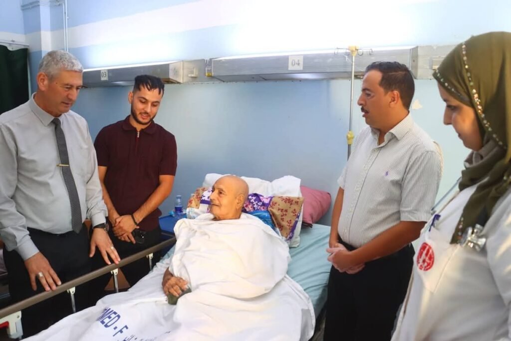 fb_img_17904854888626544061070971432124-1024x683 والي ميلة يزور المجاهد علي بن خليفة للاطمئنان على حالته الصحية بمستشفى فرجيوة