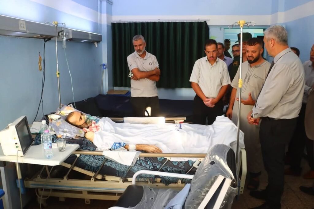 fb_img_17904855363612494701429991298003-1024x683 والي ميلة يزور المجاهد علي بن خليفة للاطمئنان على حالته الصحية بمستشفى فرجيوة