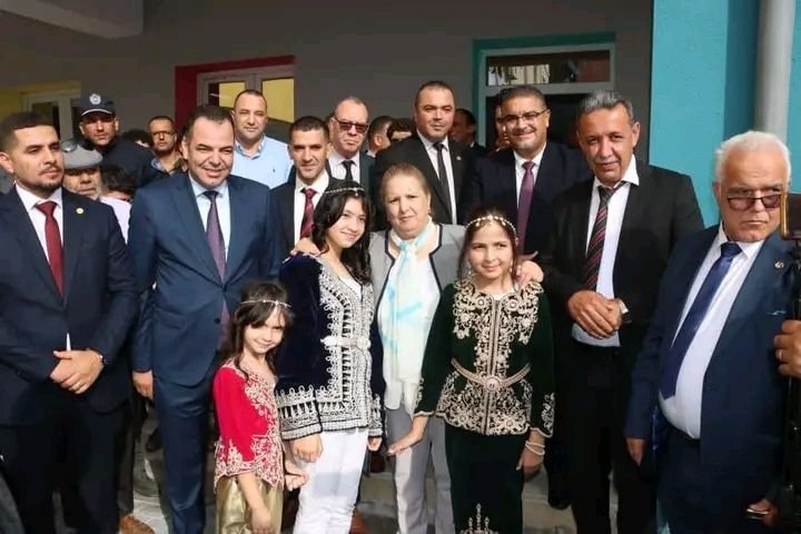 img-20260921-wa00081153306013775573226 السيدةالوالي ولاية البويرة تشرف على مراسم افتتاح الموسم الدراسي 2026_2027