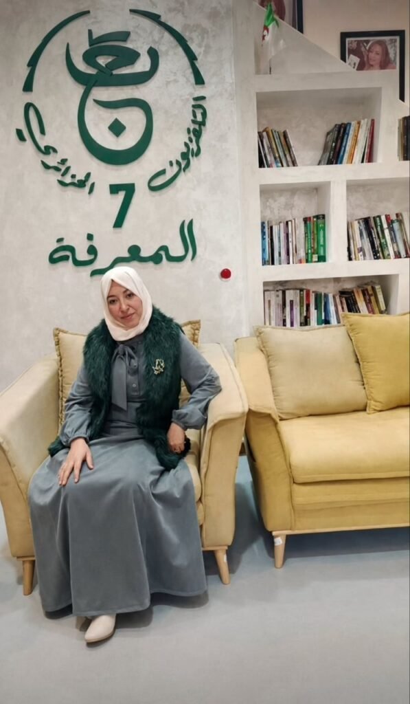 img_20260903_165631_1731591456528748805763-597x1024 ضيف على ضفاف الابداع د. لبنة خشة بين سيميائيات النص، وهُوية الأمة، وأسئلة الإبداع في عصر الذكاء الاصطناعي. حاورتها أ. نبيلة بوشحيمة