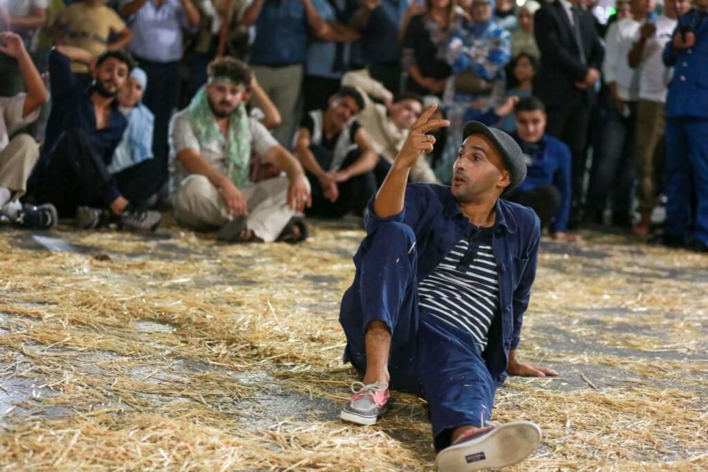 FB_IMG_1792319526531-1024x682 بجاية تحتضن افتتاح الطبعة الخامسة عشرة للمهرجان الثقافي الدولي للمسرح