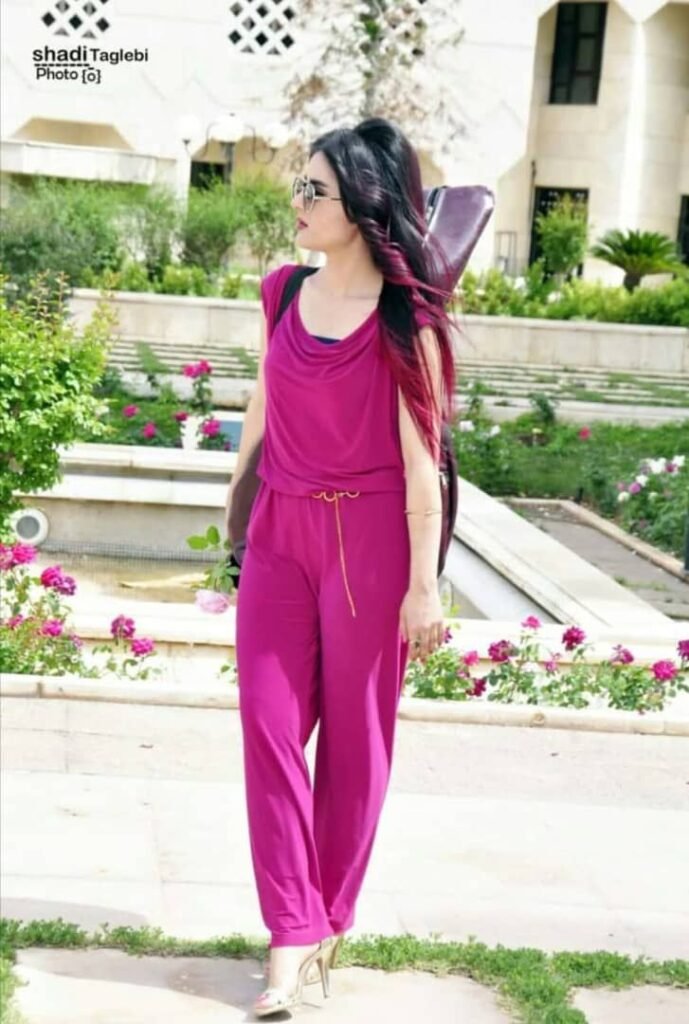 IMG-20261007-WA0042-689x1024 ضيفة العدد الثامن عشر الأستاذة و المايسترو : إيناس لطّوف (كورال ست الكل) من سوريا / محافظة طرطوس إعداد : أ. ناهدحمودحكايا_الناس