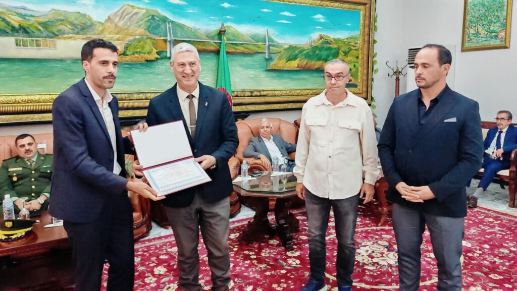 IMG_20261022_125500-1024x577 والي ميلة يشرف على الاحتفال باليوم الوطني للصحافة